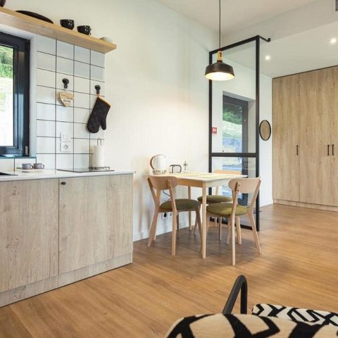 kundzuli lake view resort14