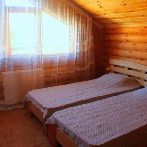 log house bakuriani13